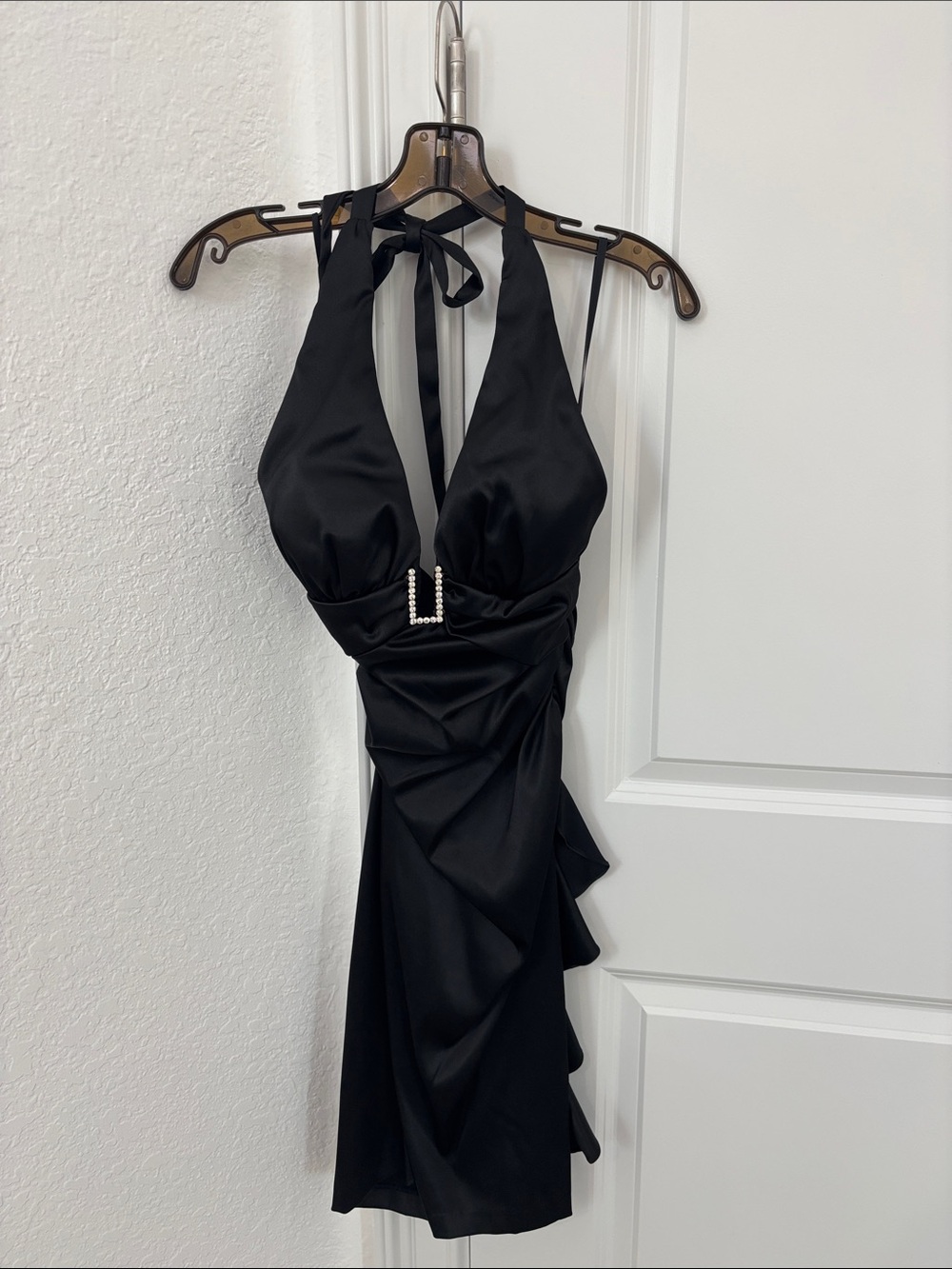 Vintage cache Elegant Black Halter Mini Dress with diamond embellishment US 4